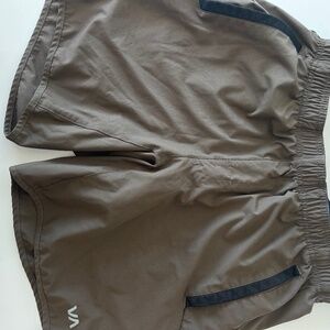 RVCA men’s YOGGER shorts